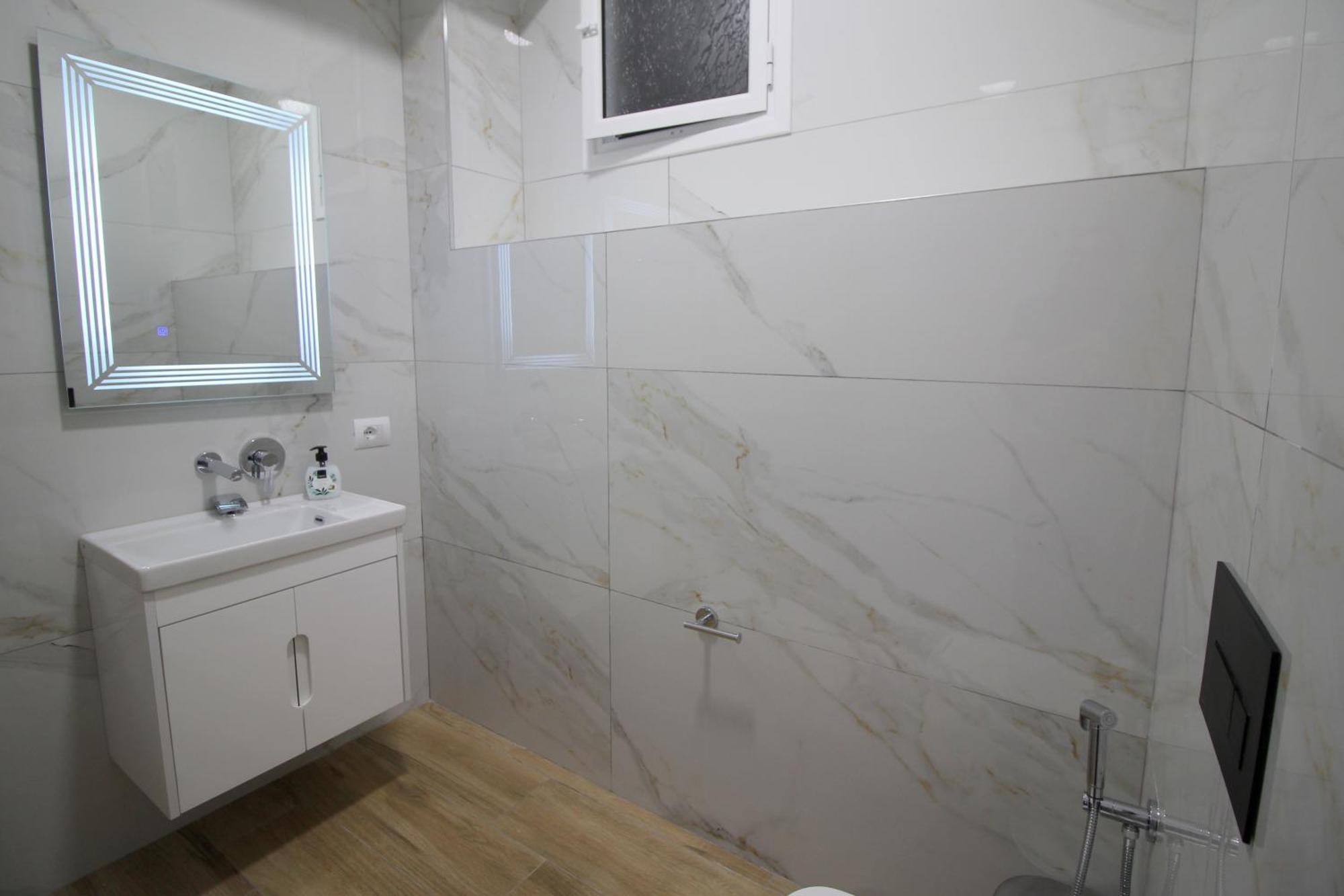 Alis Apartments Саранде Екстериор снимка
