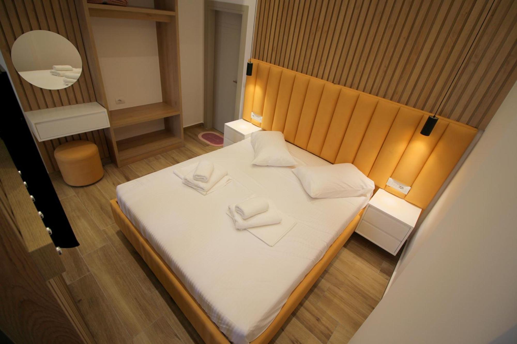 Alis Apartments Саранде Екстериор снимка