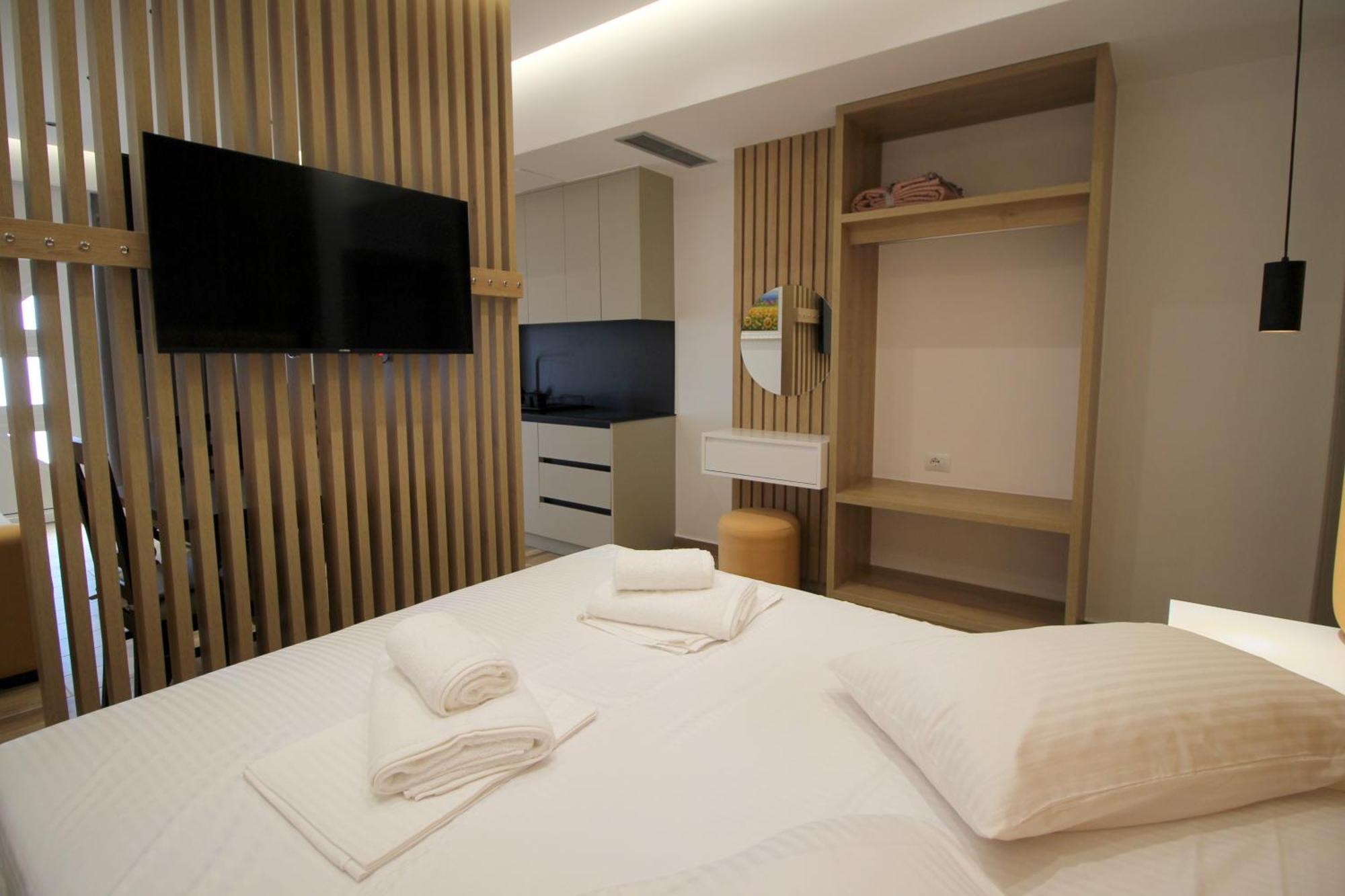 Alis Apartments Саранде Екстериор снимка