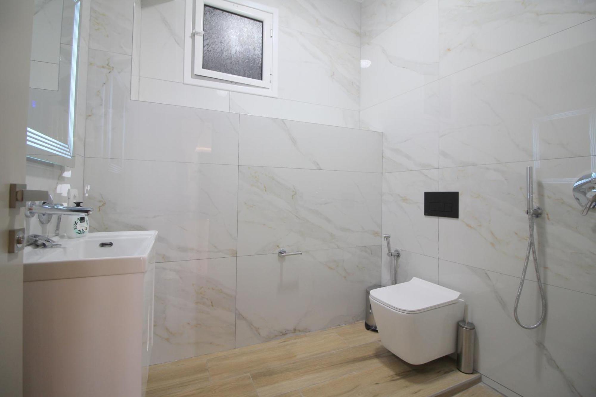 Alis Apartments Саранде Екстериор снимка