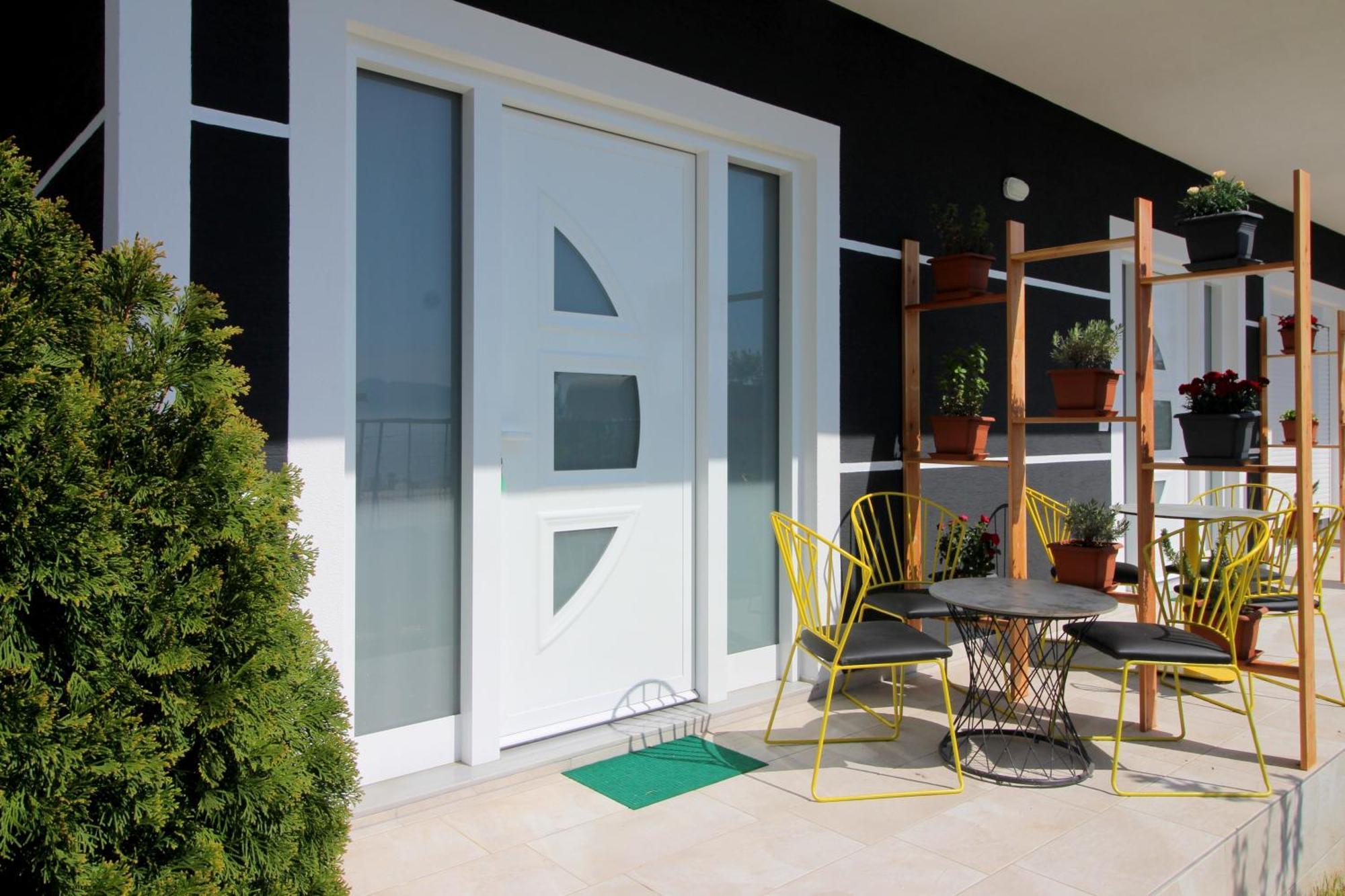 Alis Apartments Саранде Екстериор снимка