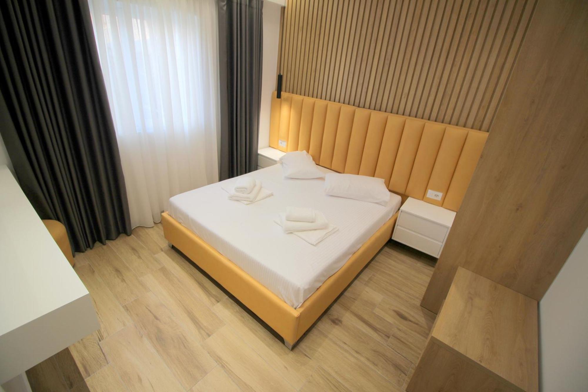 Alis Apartments Саранде Екстериор снимка